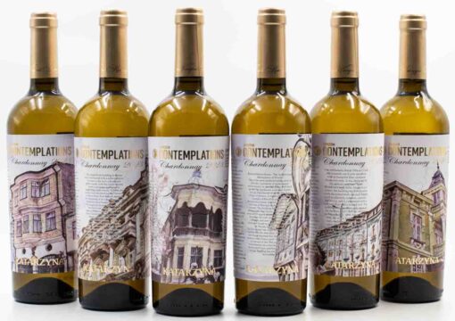 Bulharské víno Contemplations Chardonnay s etiketou inšpirovanou modernou architektúrou, exkluzívne od Katarzyna Estate.
