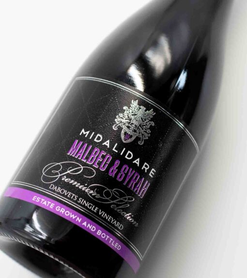 Bulharské bio červené víno Midalidare Premium Malbec & Syrah - detail etikety