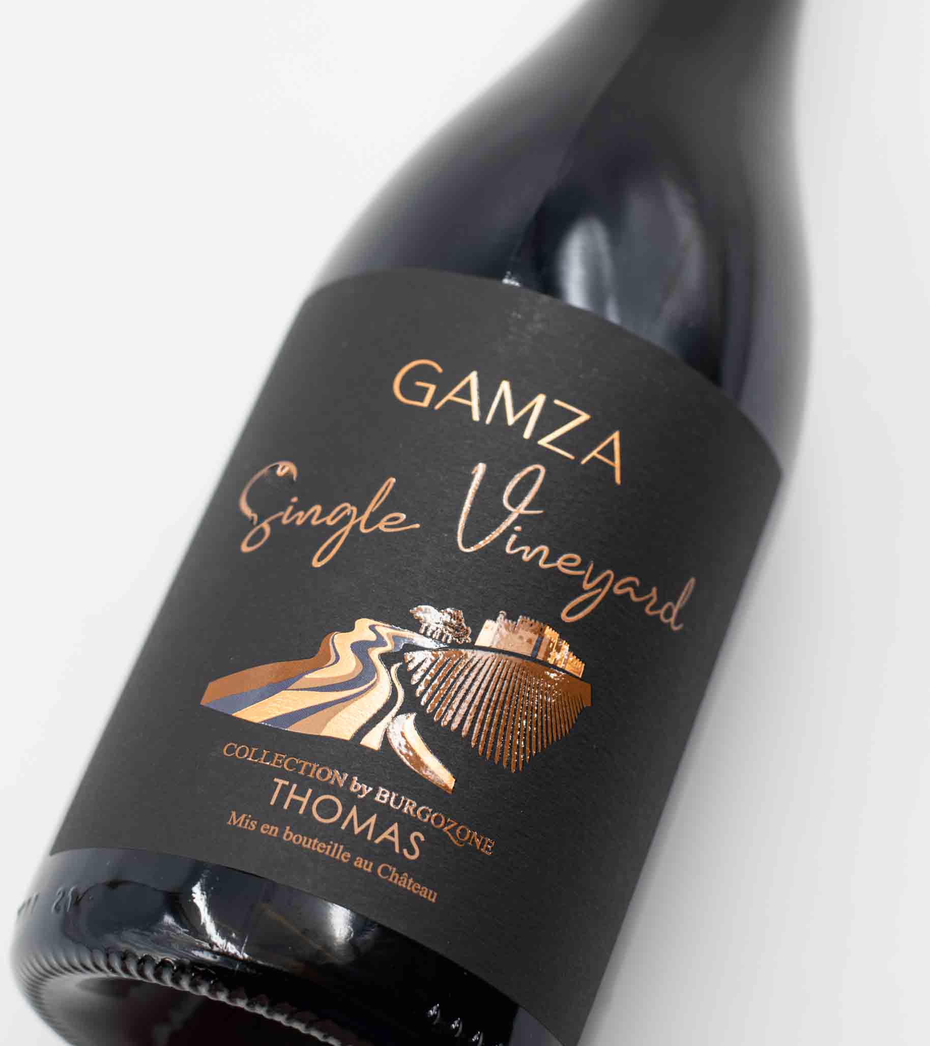 detail etikety bulharského vína Thomas Gamza